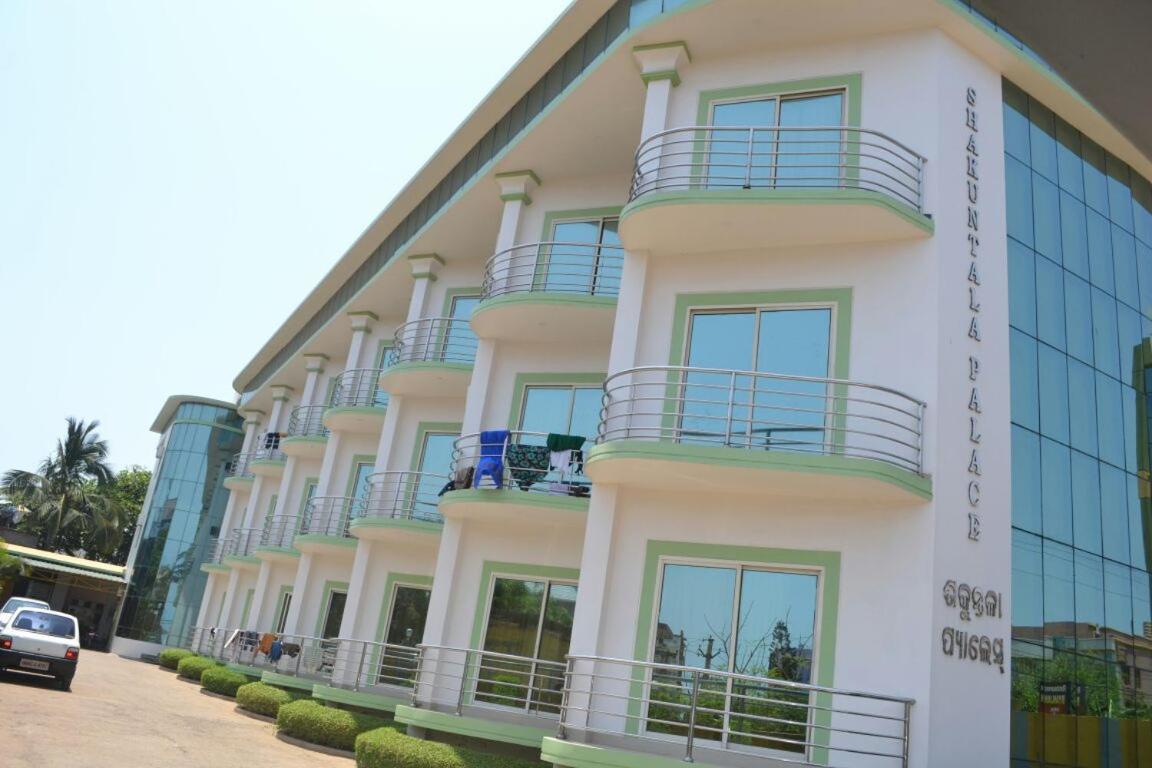 Sakuntala Palace Hotel Puri Exterior photo